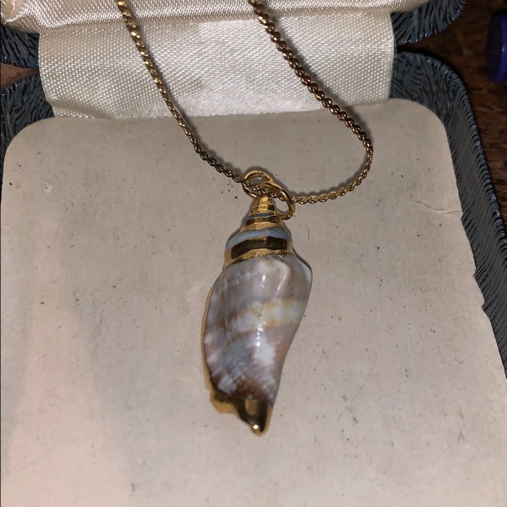Shell necklace - Picture 2 of 2